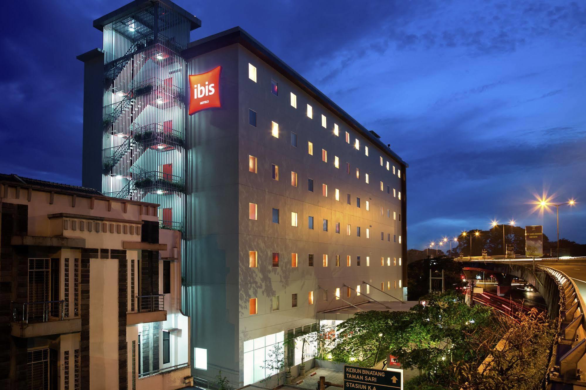 Ibis Bandung Pasteur Hotell Eksteriør bilde